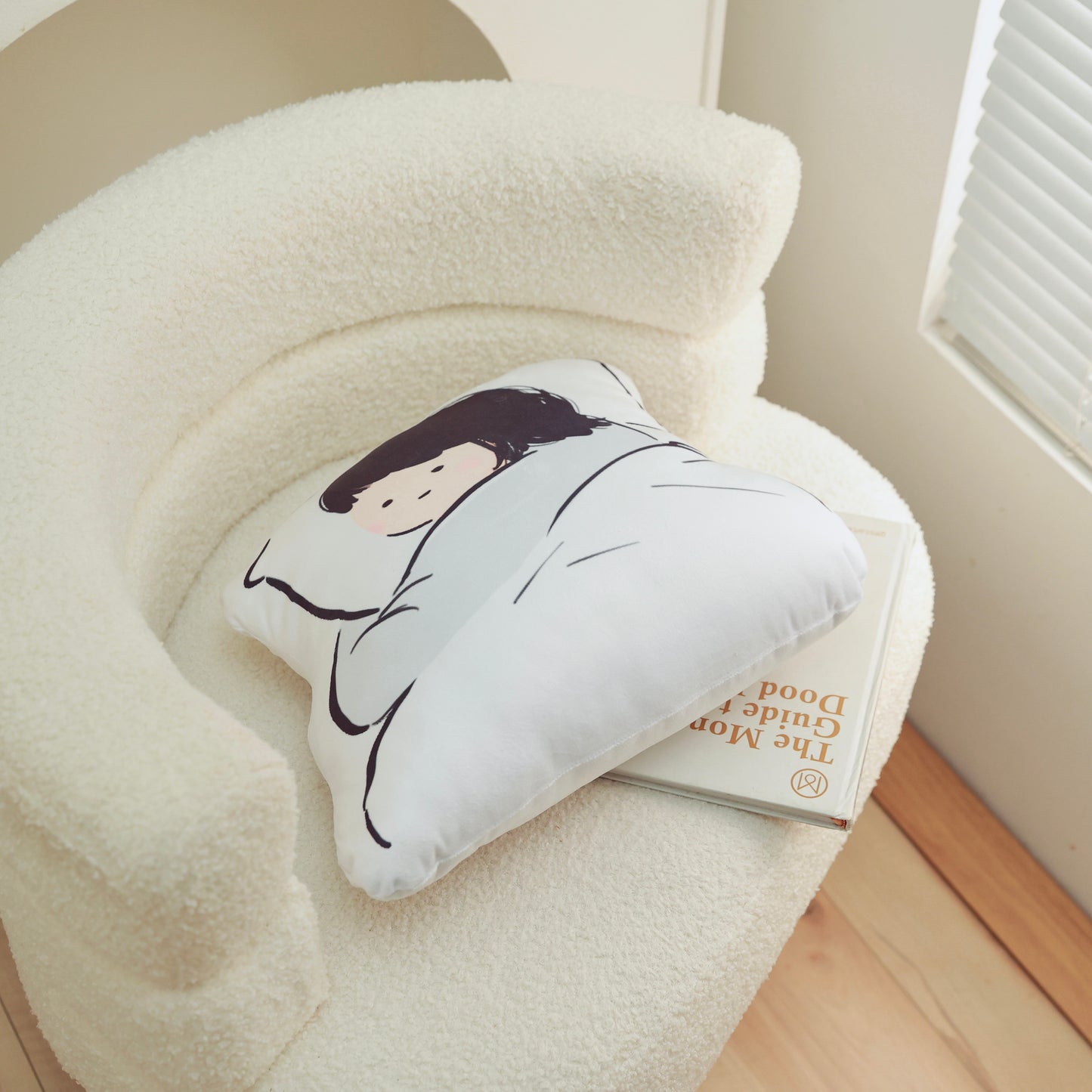 Miss Ng Yuk Classic Take a Nap Cushion