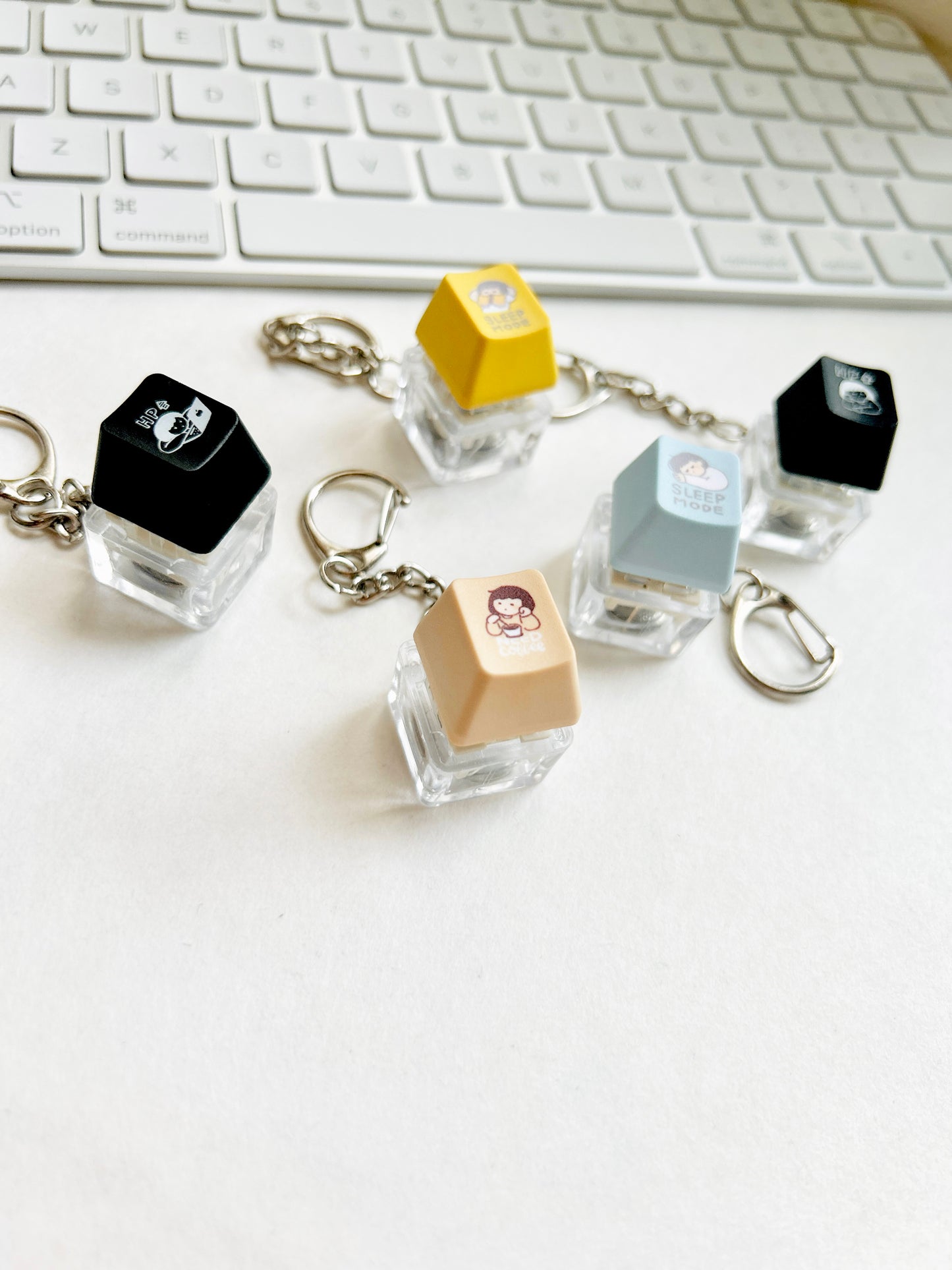 Miss Ng Yuk Keycap Clicker Glowing Keychain | Sleep Mode (Blue)